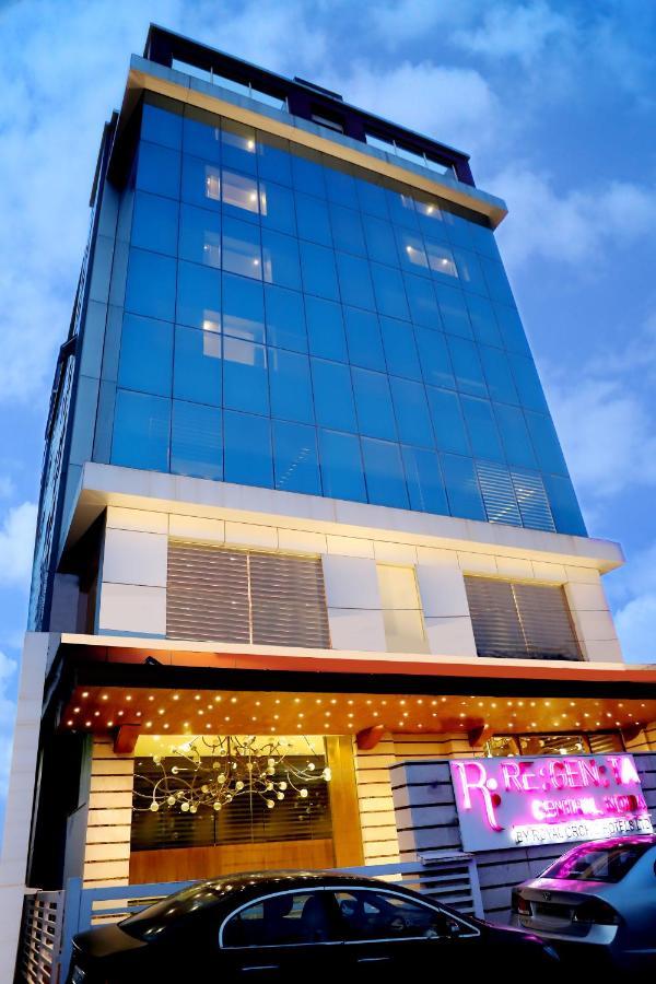 Regenta Central Noida, Sector 49 Exterior photo